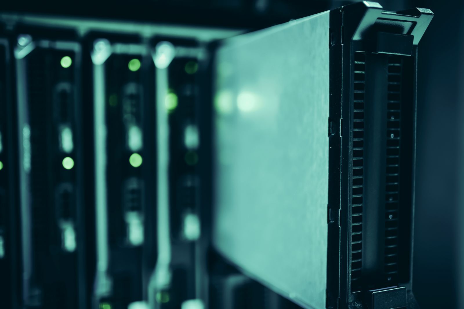 Cover for Endpoint Modernisation & VDI Decommissioning