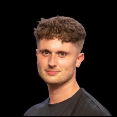 Portrait of Jared Henderson